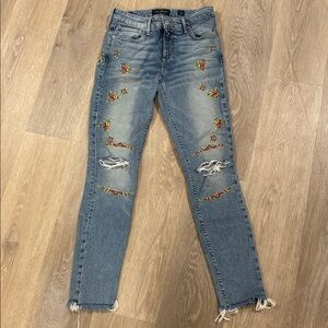 Lucky Brand Distressed Blue Jeans with Floral Embroidery